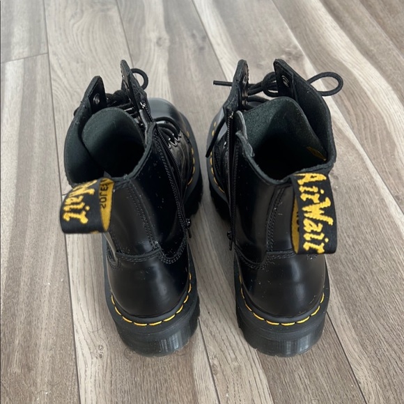 Doc Martens Jadon Platform 8-Eye - Picture 6 of 6